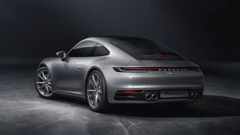 Porsche 911 Carrera type 992